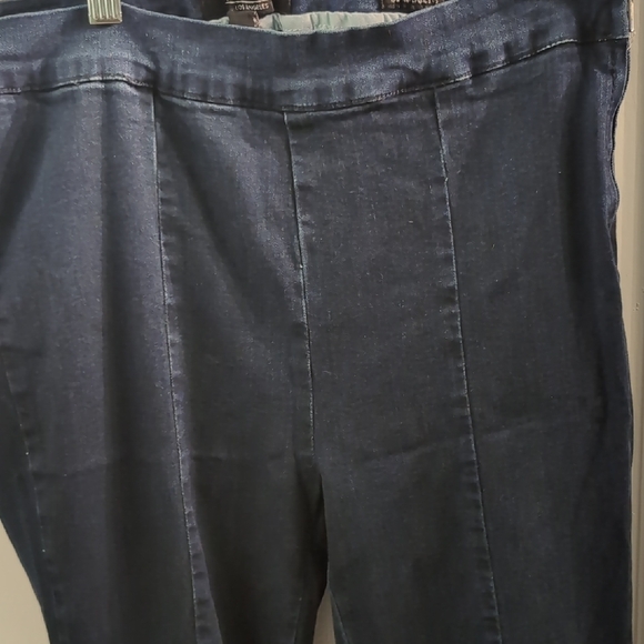 Judy Blue Dark Flare Pants - Picture 6 of 9